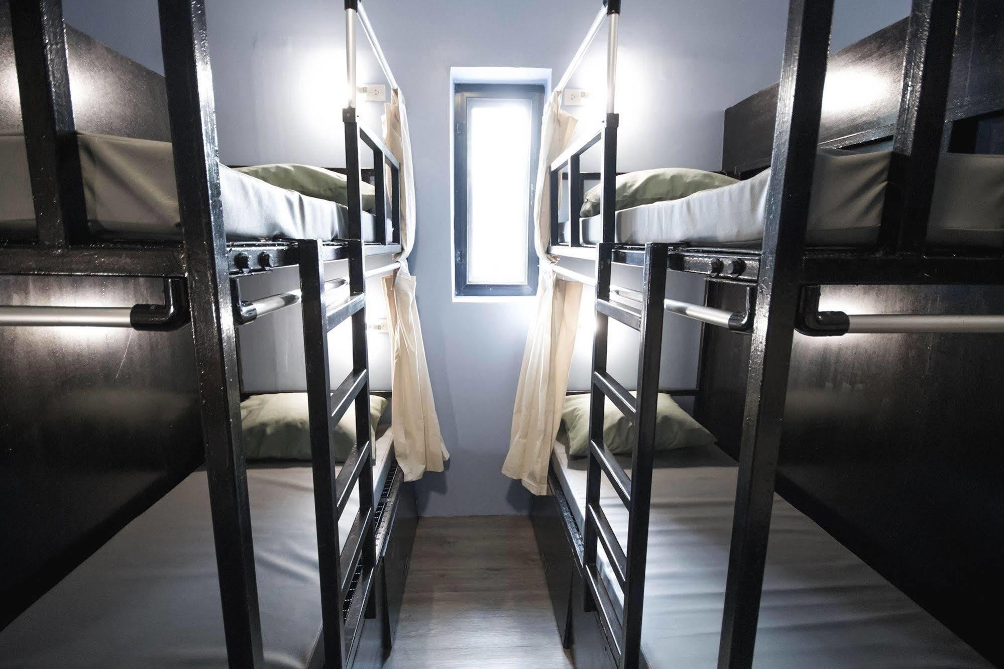 Counting Sheep Hostel Bangkok Esterno foto