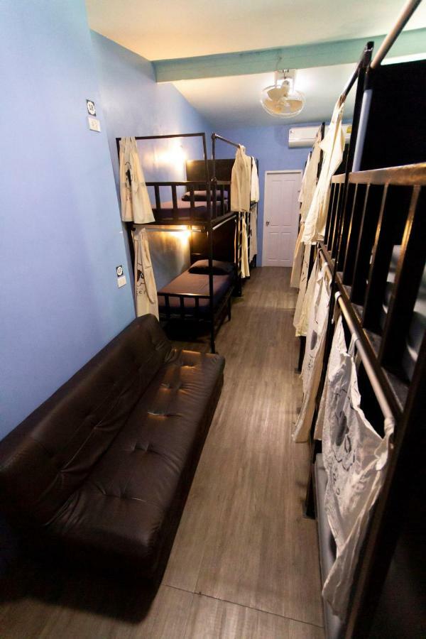 Counting Sheep Hostel Bangkok Esterno foto